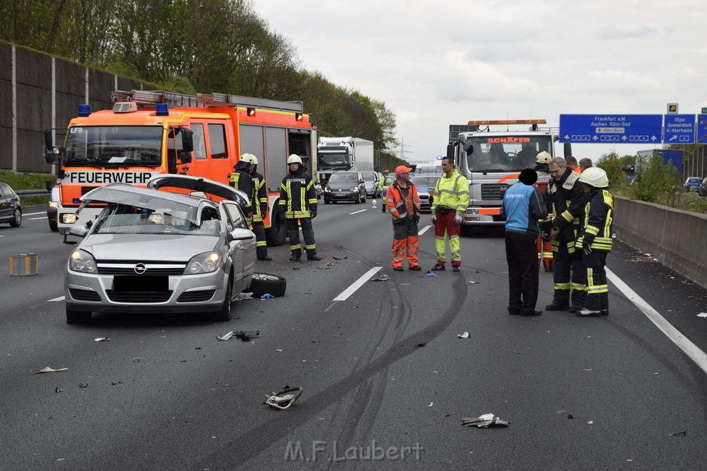 VU Auffahrunfall A 3 Rich Oberhausen kurz vor AS Koeln Dellbrueck P125.JPG - Miklos Laubert